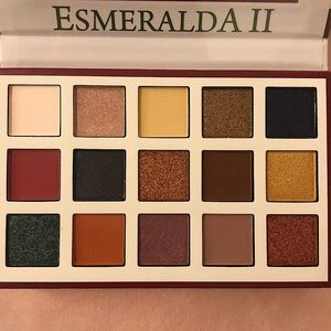 Esmeralda II Palette